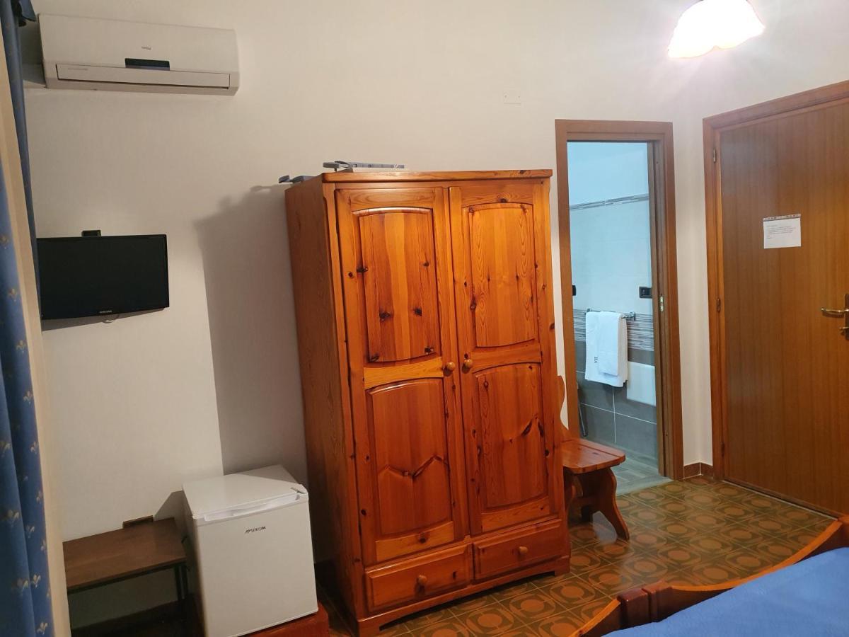 Hotel Annibale Isola Di Capo Rizzuto Exterior photo