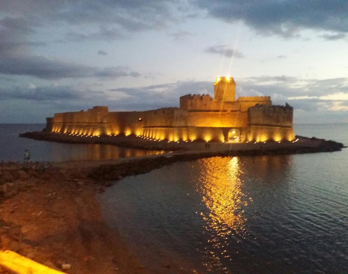 Hotel Annibale Isola Di Capo Rizzuto Exterior photo