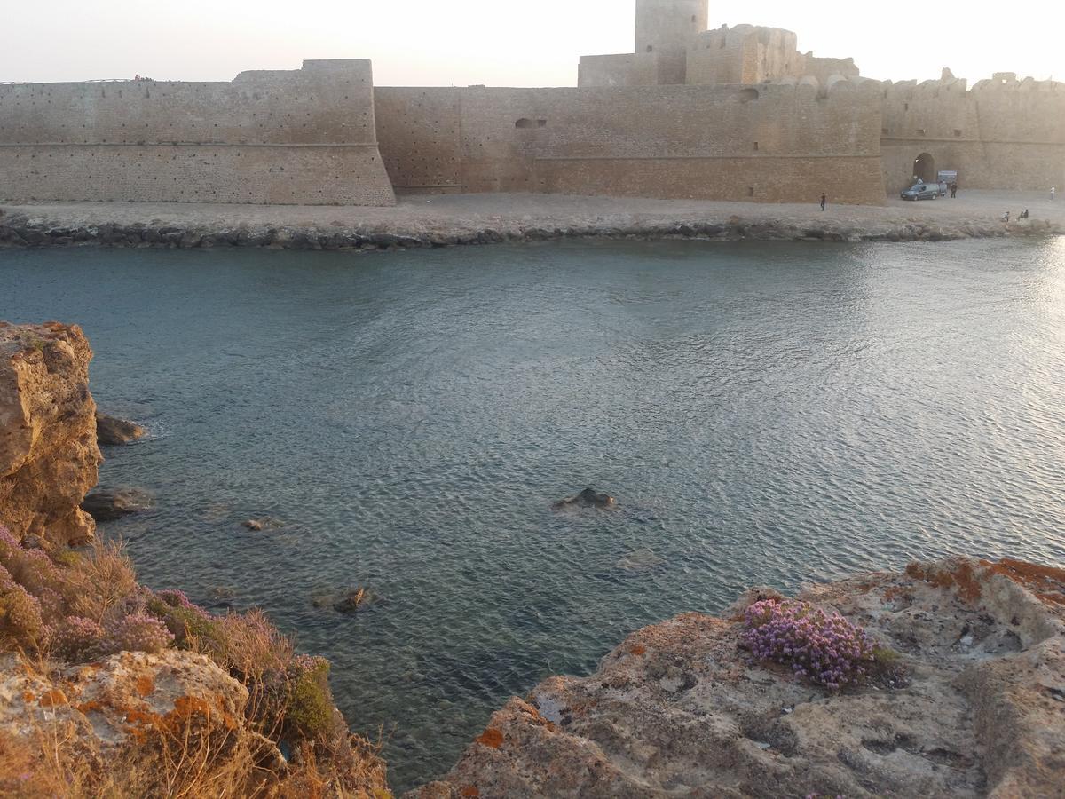 Hotel Annibale Isola Di Capo Rizzuto Exterior photo