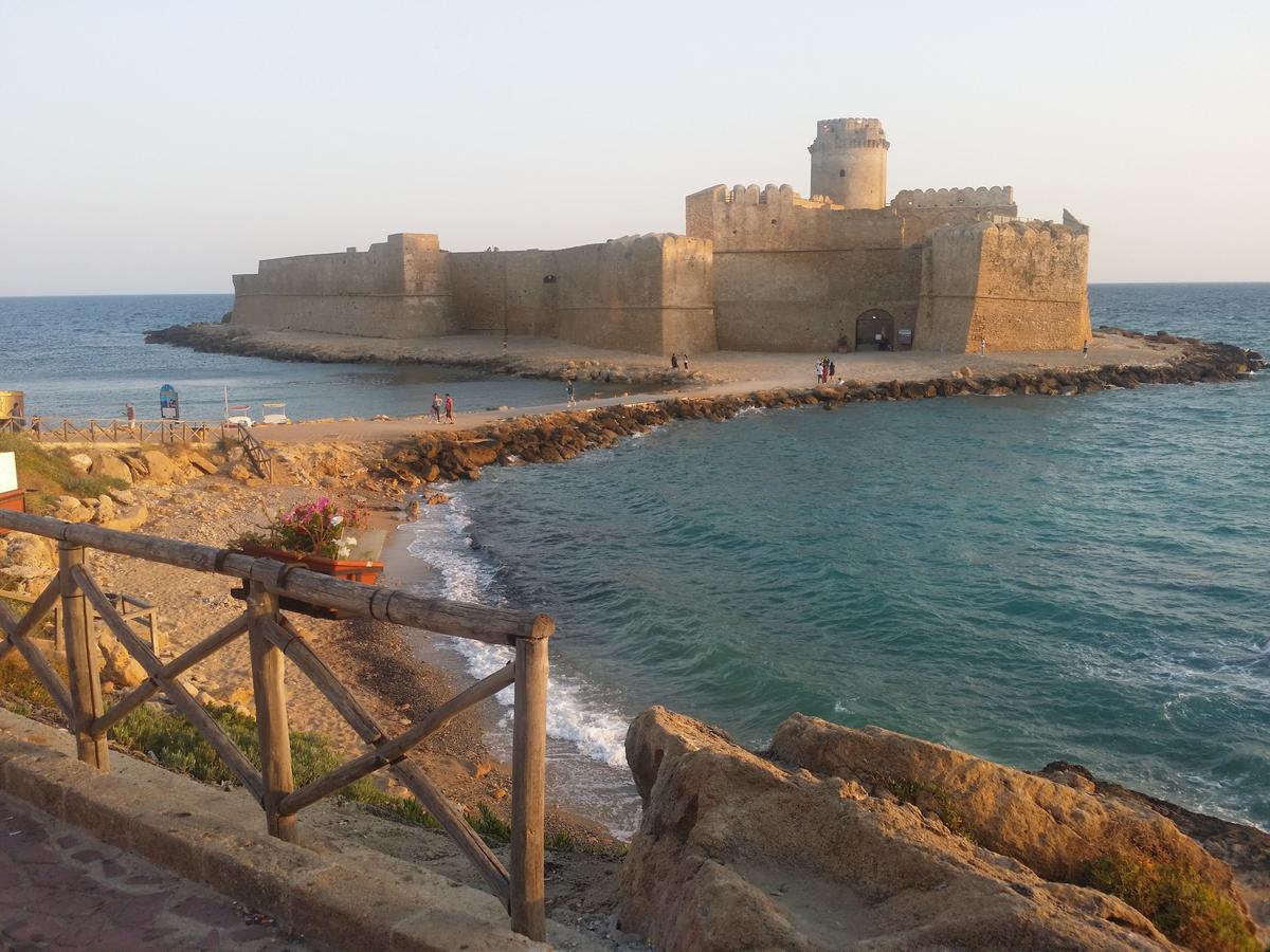 Hotel Annibale Isola Di Capo Rizzuto Exterior photo