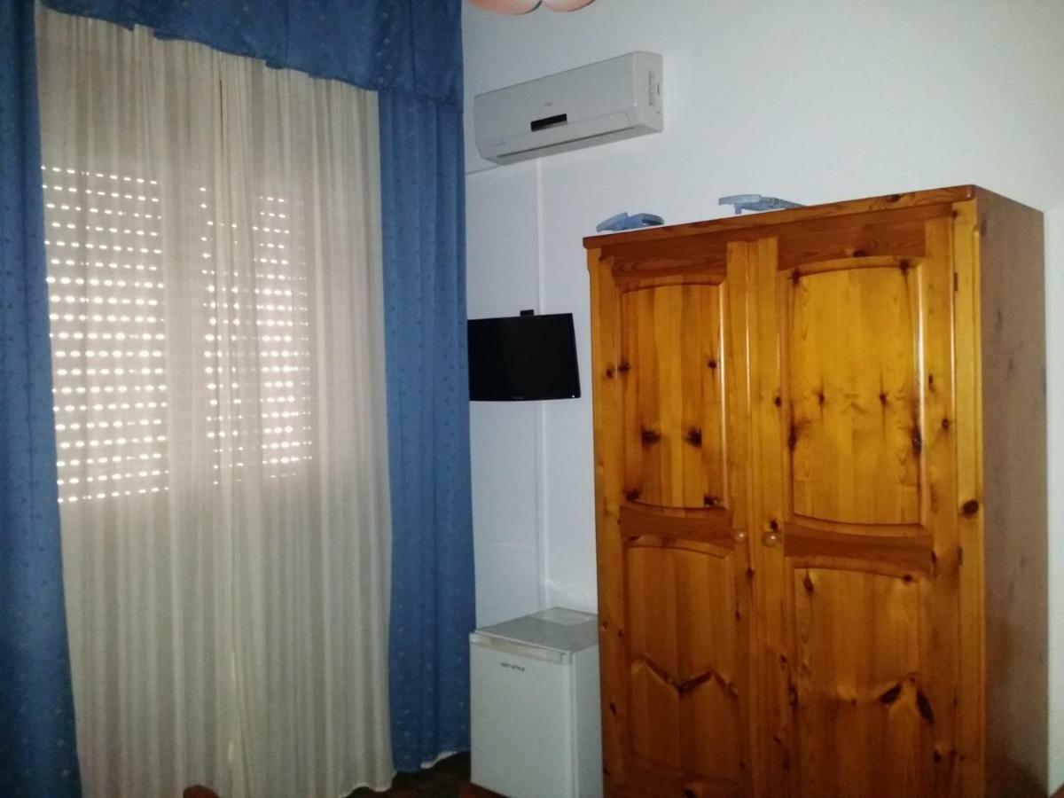 Hotel Annibale Isola Di Capo Rizzuto Exterior photo